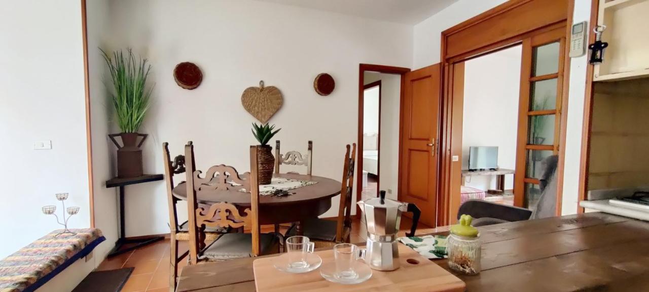 Elegante Appartamento A تْشيفالو المظهر الخارجي الصورة